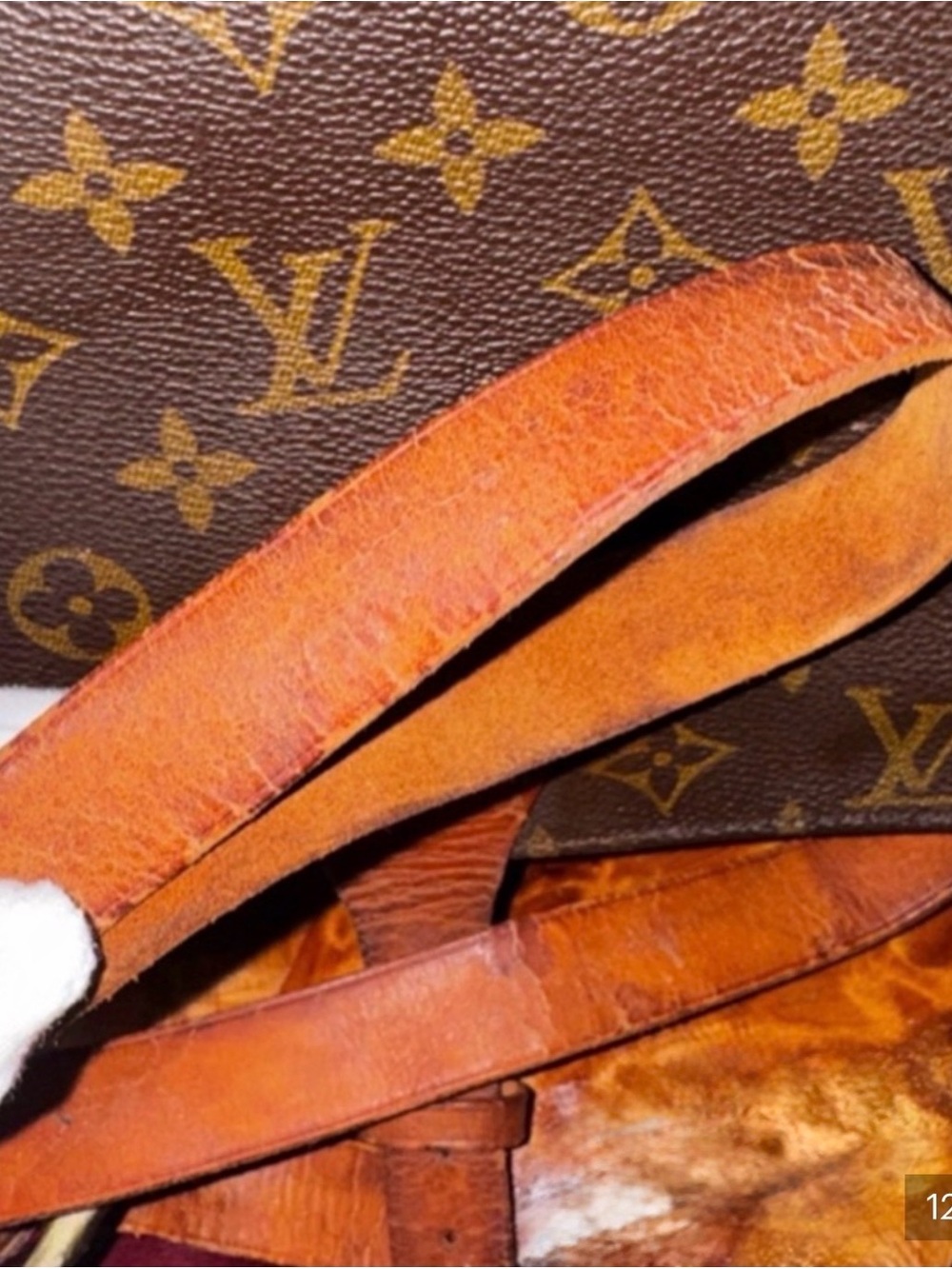 Louis Vuitton
Monogram Cartouchiere PM vintage bag purse, Crossbody 2000 france - Picture 12 of 15
